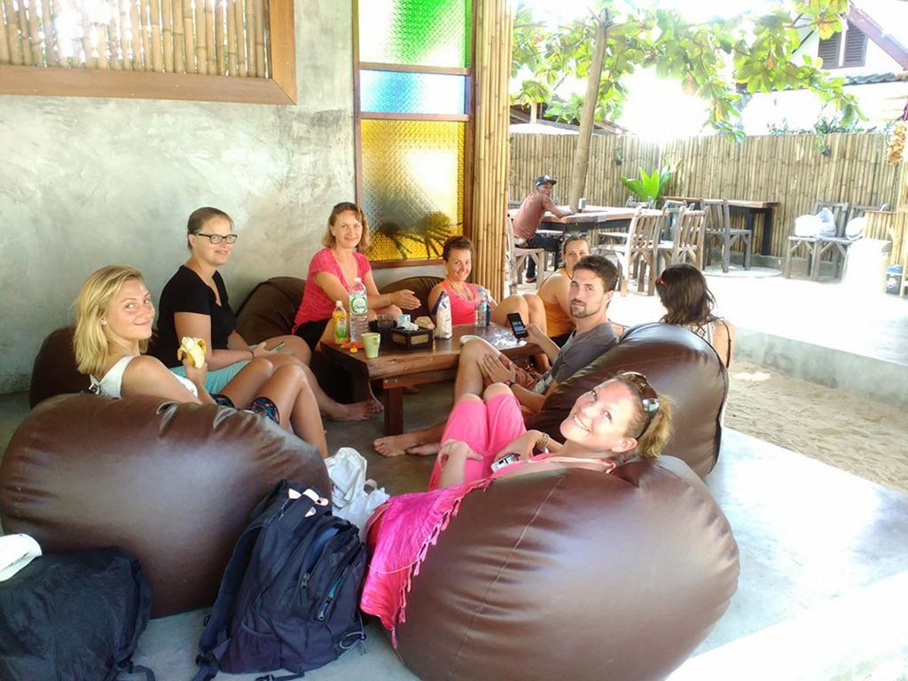 Hey Beach Hostel-Sha Extra Plus Koh Lanta Bagian luar foto